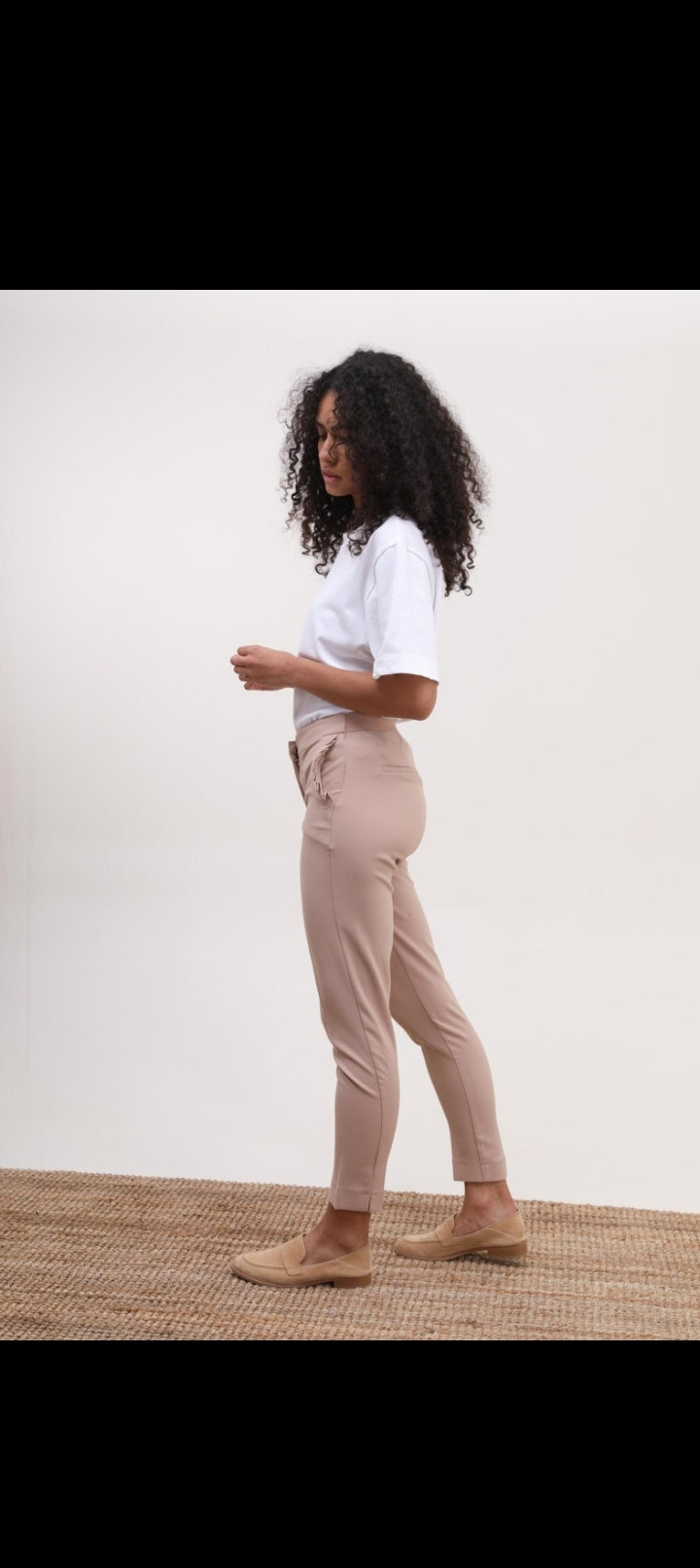 Pantalon élégant avec fronces poches